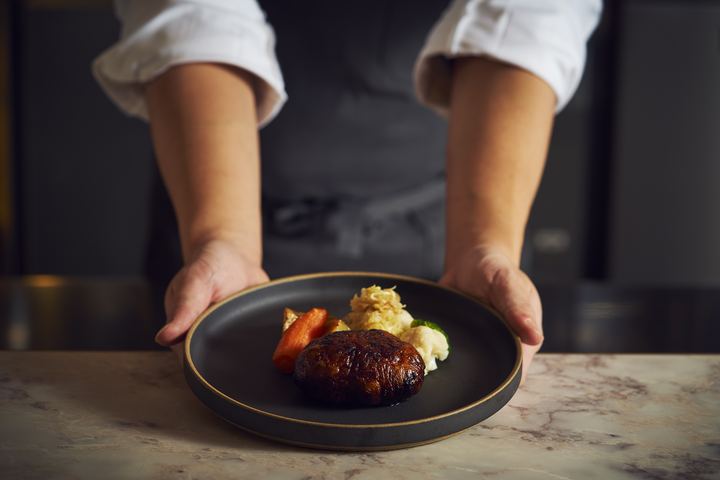 シェフが仕上げるお料理